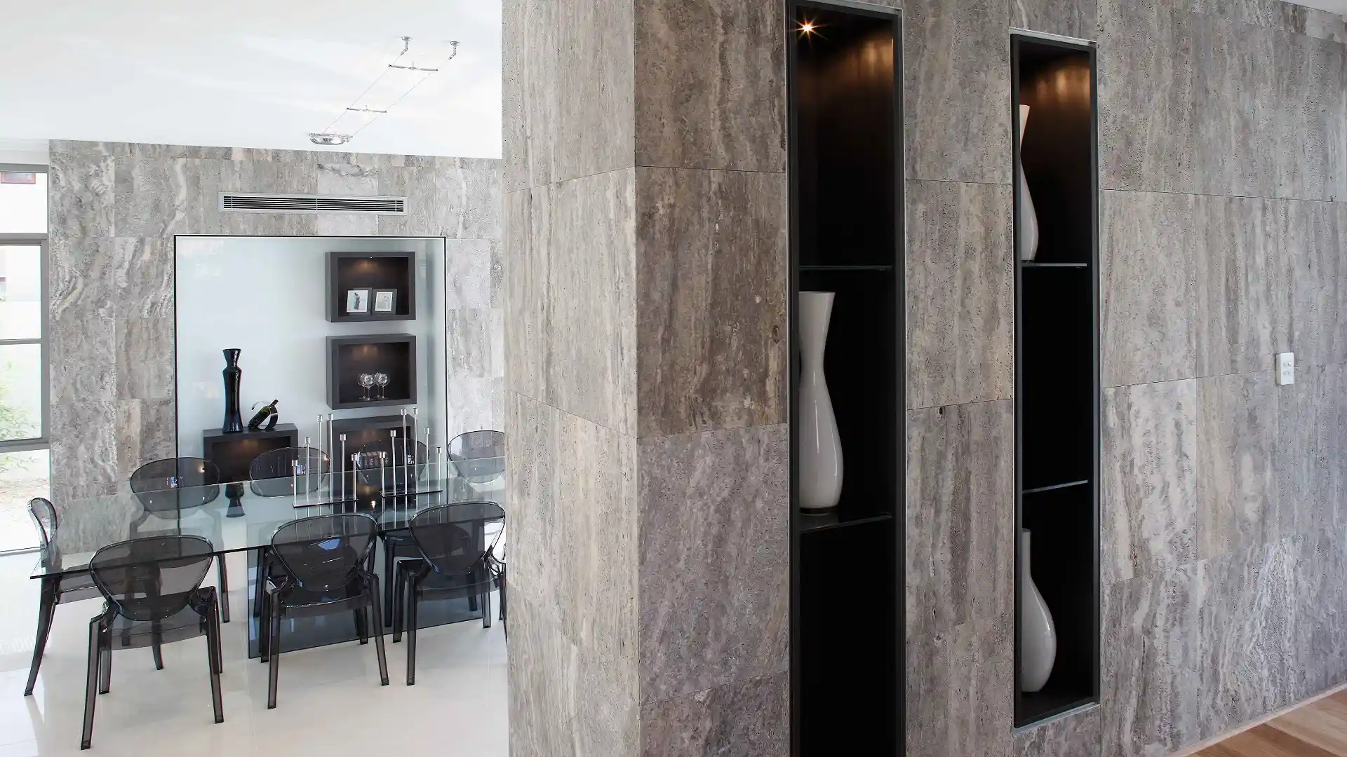 سنگ تراورتن تکاب سیلور برای نمای مدرن | تراورتن سیلور تکاب | سنگ نمای مدرن سیلور | سنگ تراورتن طوسی نما | خرید سنگ تراورتن سیلور